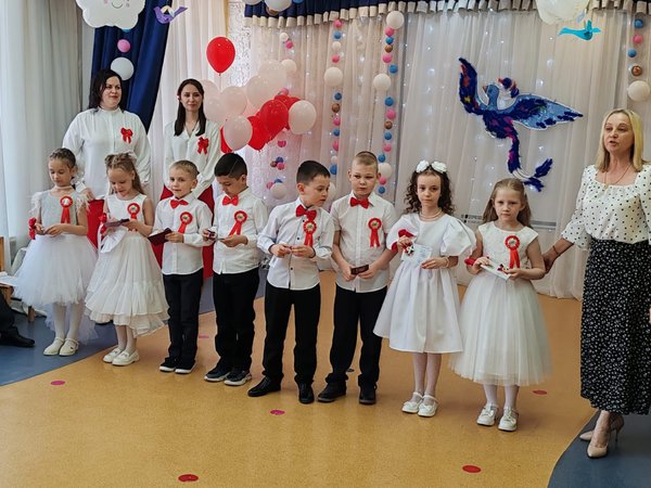 🎉 Гордость Нижнего Тагила: маленькие чемпионы ГТО получают заслуженные награды! 🎉